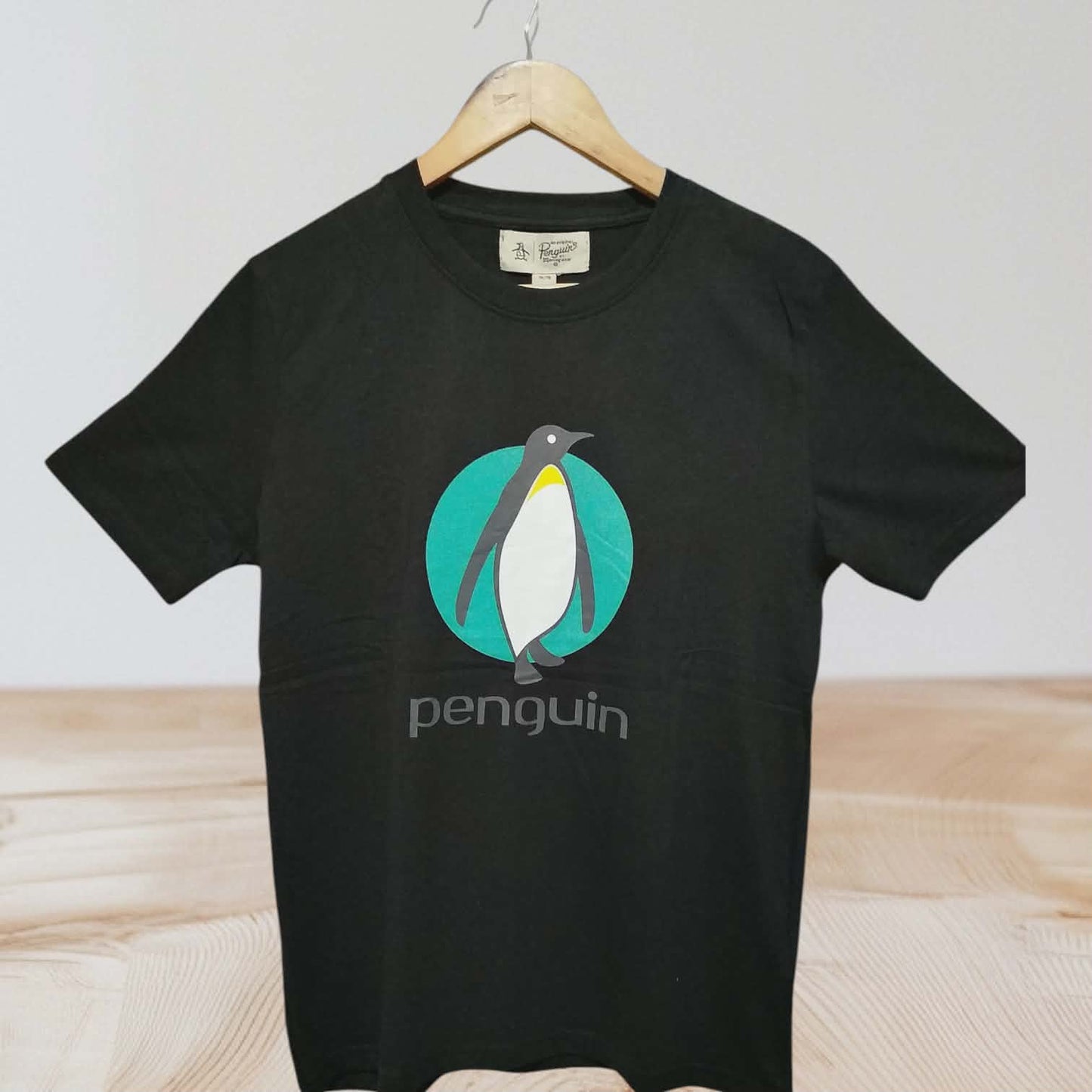 Penguin Black | T-shirt